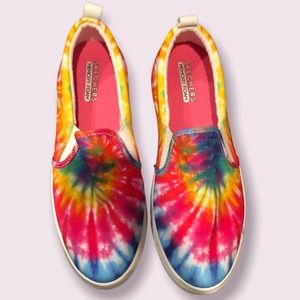 Skechers Women’s Poppy Hippie Hype Tie-Dye Slip-On Sneakers Size 10